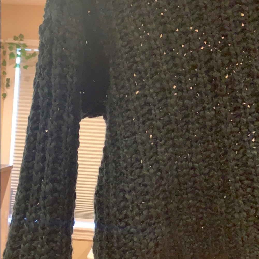 sweater - Picture 2 of 3